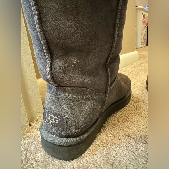 UGG Bailey Button Triplet II Boot - size 8 - FOLDABLE multiple ways to wear! - Picture 7 of 13
